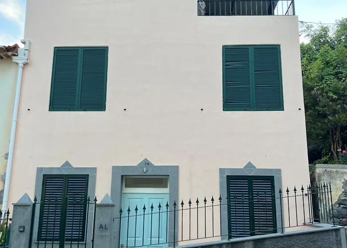 Danny's Seaside House Gæstehus Câmara de Lobos